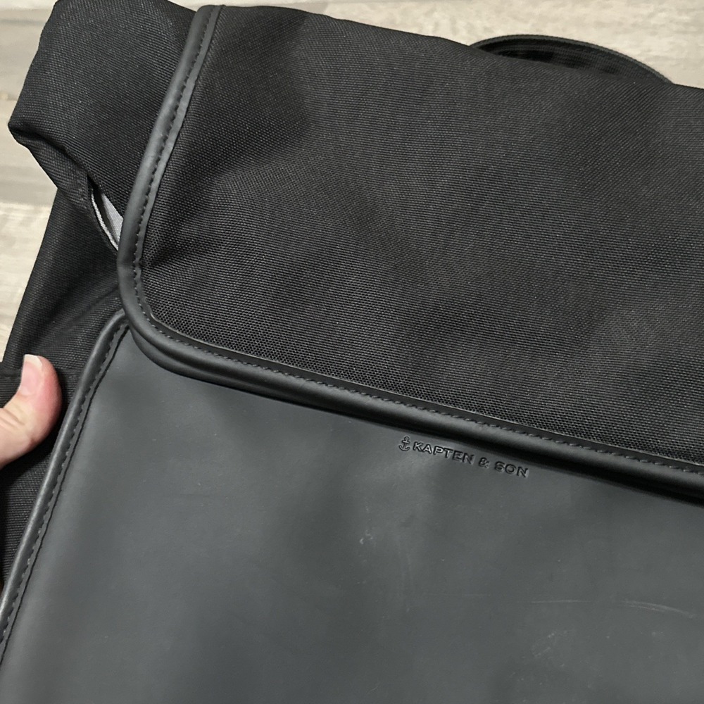 Kapten & Son Lund Pro All Black Backpack - Picture 7 of 16